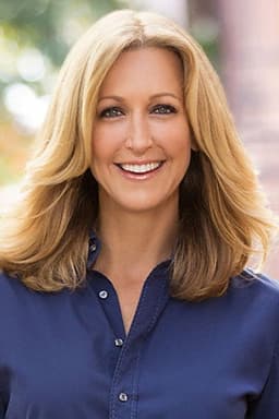 Photo of Lara Spencer