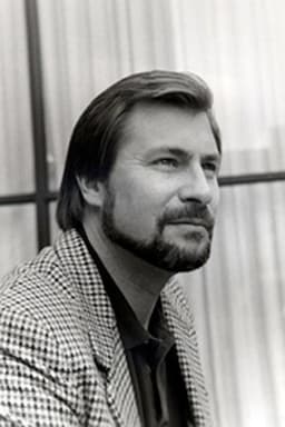 Photo of Richard Vernon