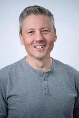 Photo of Scott Gales