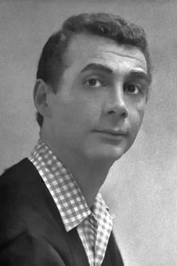 Photo of Roy Stuart
