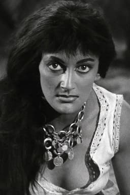 Photo of Gail Pearl