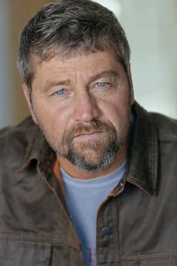 Photo of Chris Mullinax