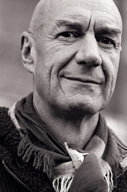 Photo of Tam Dean Burn