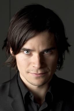 Photo of Hans Matheson