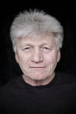 Photo of Rayner Bourton