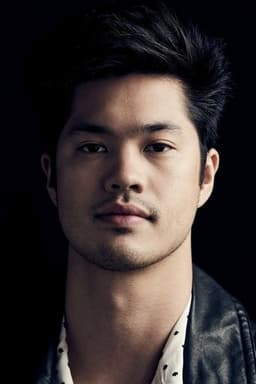 Photo of Ross Butler