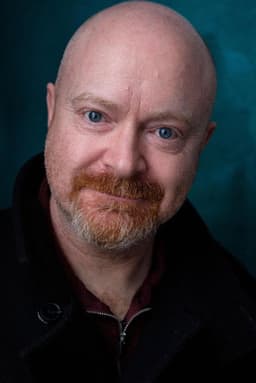 Photo of Andrew Lennon