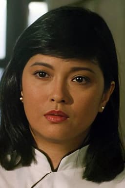 Photo of Lora Luna