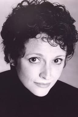 Photo of Lynne Cormack