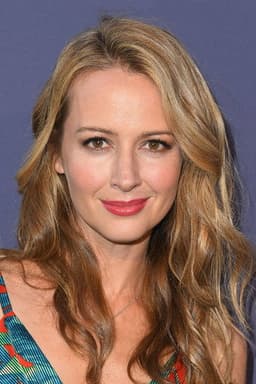 Photo of Amy Acker