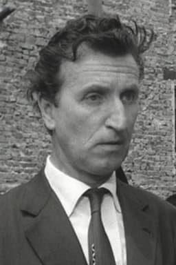 Photo of Mac Ronay
