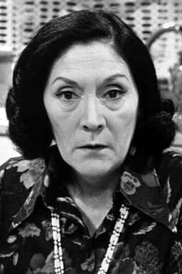Photo of Queenie Watts