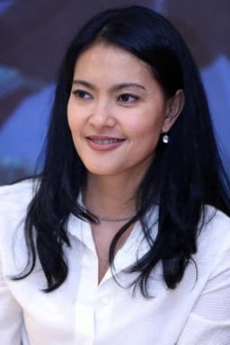 Photo of Lola Amaria