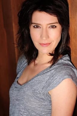 Photo of Louise Barnes