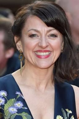 Photo of Jo Hartley