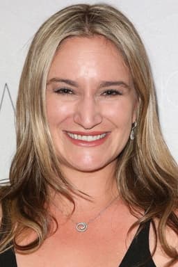 Photo of Ashley Avis