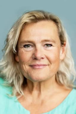 Photo of Ella Kenion