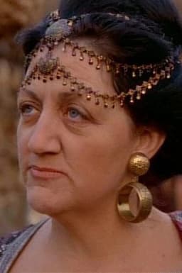 Photo of Maya Dalziel