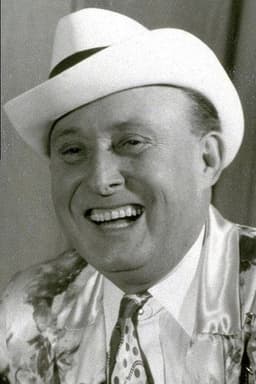 Photo of Max Miller