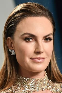 Photo of Elizabeth Chambers