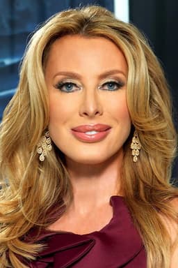 Photo of Kari Wells