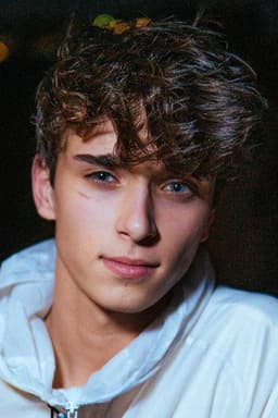 Photo of Josh Richards