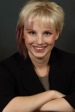 Photo of Jennifer Drake