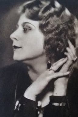 Photo of Nelly Gaierová