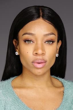 Photo of Lil Mama