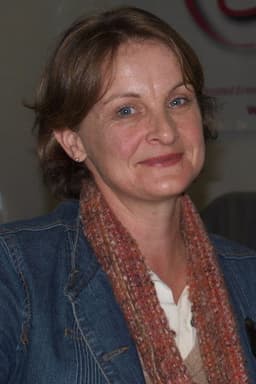 Photo of Carolyn Coates