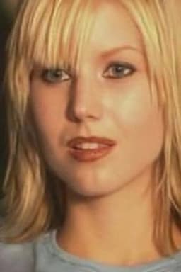 Photo of Samantha McLeod