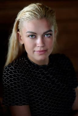 Photo of Julia Maxwell