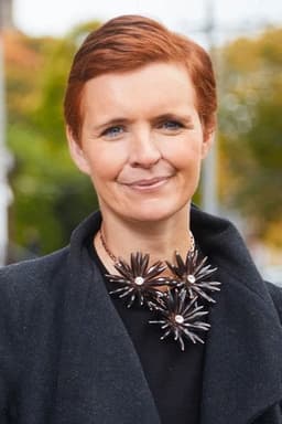 Photo of Pixie McKenna