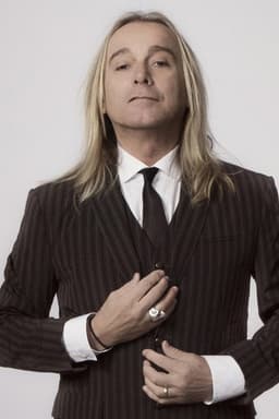 Photo of Robin Zander
