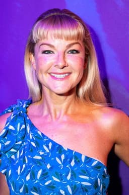 Photo of Sarah Hadland