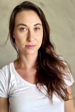 Photo of Ellen Maia
