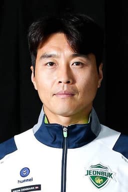 Photo of Lee Dong-gook