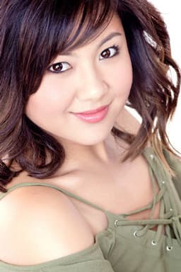 Photo of Mallory Low