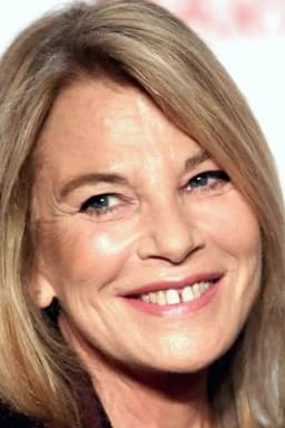 Photo of Nicole Calfan