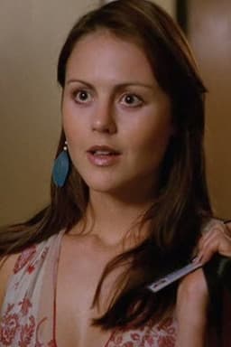 Photo of Amber Sainsbury