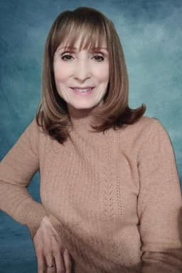 Photo of Elaine Apruzzese
