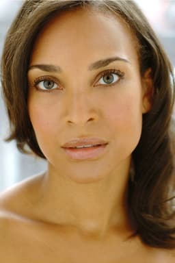Photo of Nia Fairweather