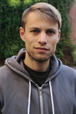 Photo of Christopher Comouth