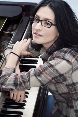 Photo of Angela Aki