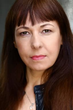 Photo of Sara Dee