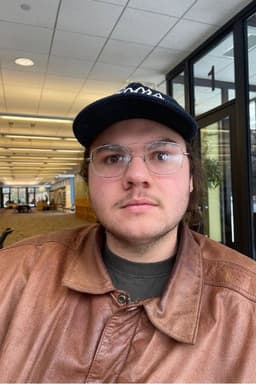 Photo of Gavin Lauer