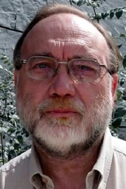 Photo of Fernando Méndez-Leite