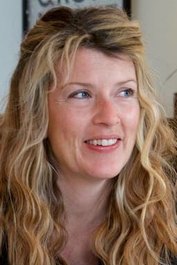 Photo of Karine Pelletier