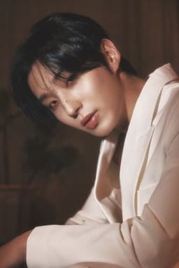 Photo of Moon Jong-up