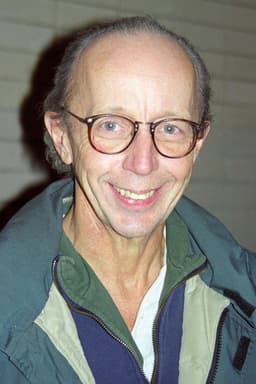 Photo of Max Wright